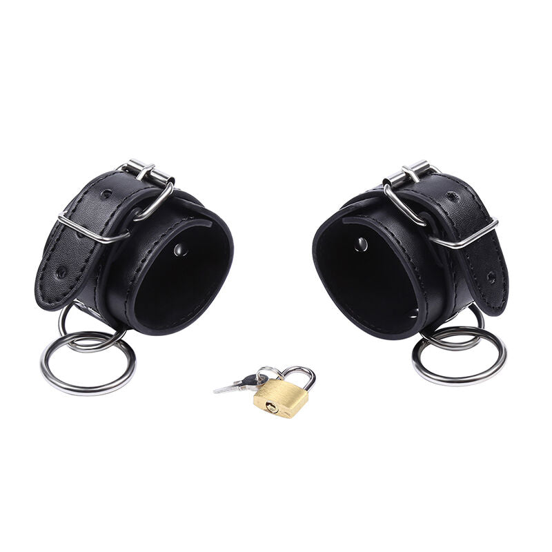 OHMAMA FETISH - O-RING RETENUES DE POIGNET VERROUILLÉES OHMAMA FETISH