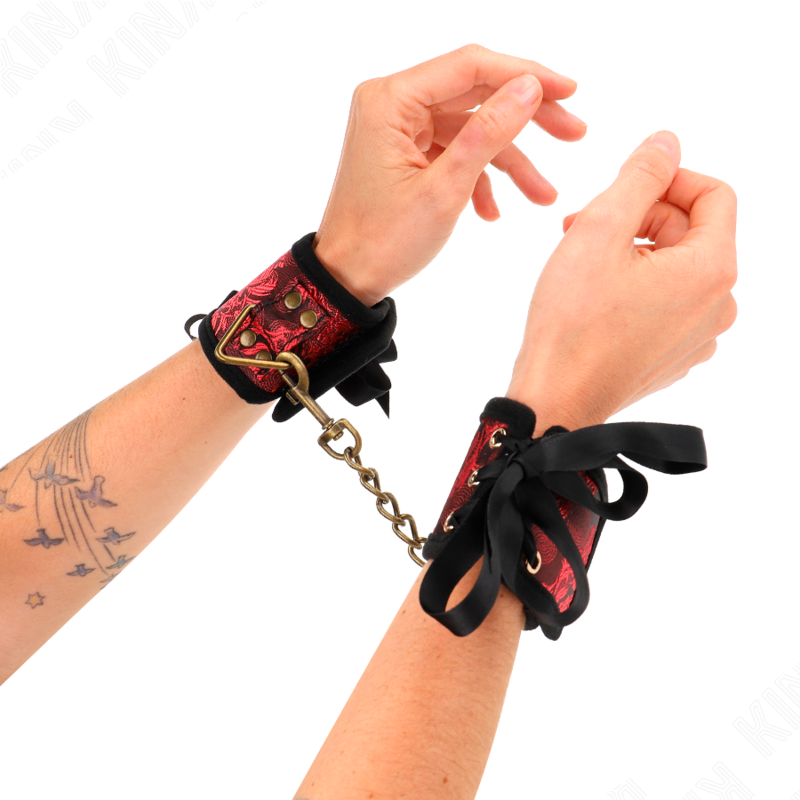 KINK - ATTACHE-POIGNETS SCANDAL DÉTAILS DENTELLE ROUGE-NOIR 24,5 CM X 6,5 CM KINK WRIST RESTRAINT