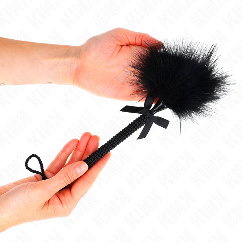 KINK - Baguette en corde de nylon avec plumes chatouillantes et noeud noir 25 cm KINK IMPACT & TOUCH