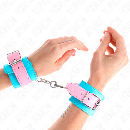 KINK - MIGNONS ATTENTES-POIGNETS BLEU/ROSE AJUSTABLES 16-28 CM X 5 CM KINK WRIST RESTRAINT