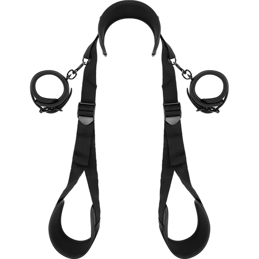FETISH SUBMISSIVE - POSITION JAMBES OUVERTES AVEC MENOTTES DOUBLÉES EN NOPRÈNE FETISH SUBMISSIVE BONDAGE